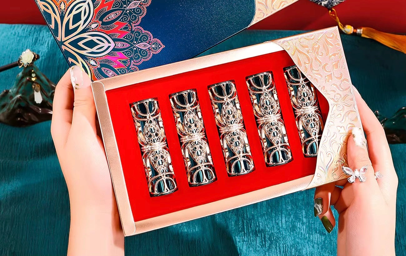 Satin Mist Luxurious Lipstick Set “ 5 Glamorous Shades
