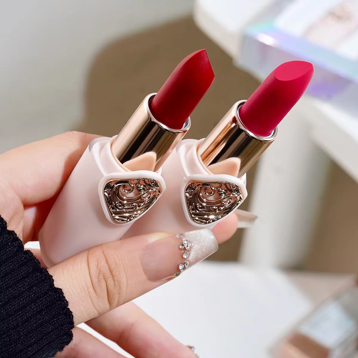 Ultra Luxury Plum Lipstick – White & Gold Edition ★ ★ ★ ★ ★