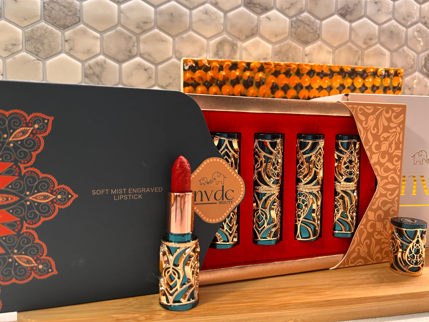 Satin Mist Luxurious Lipstick Set “ 5 Glamorous Shades